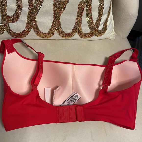 NWT VICTORIA SECRET Balconet double lined bra / metallic logo on straps 32DDD - Picture 6 of 11